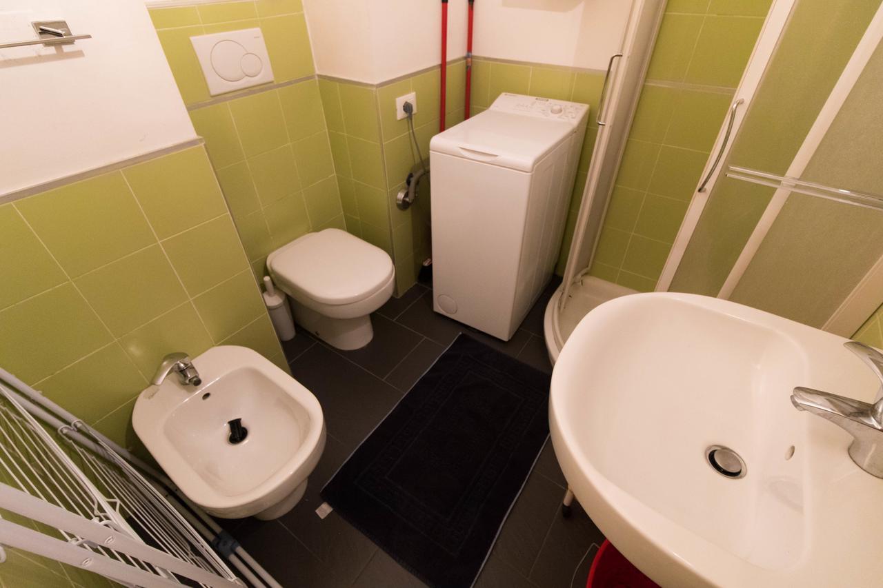 Azzurro Apartment ตูริน ภายนอก รูปภาพ
